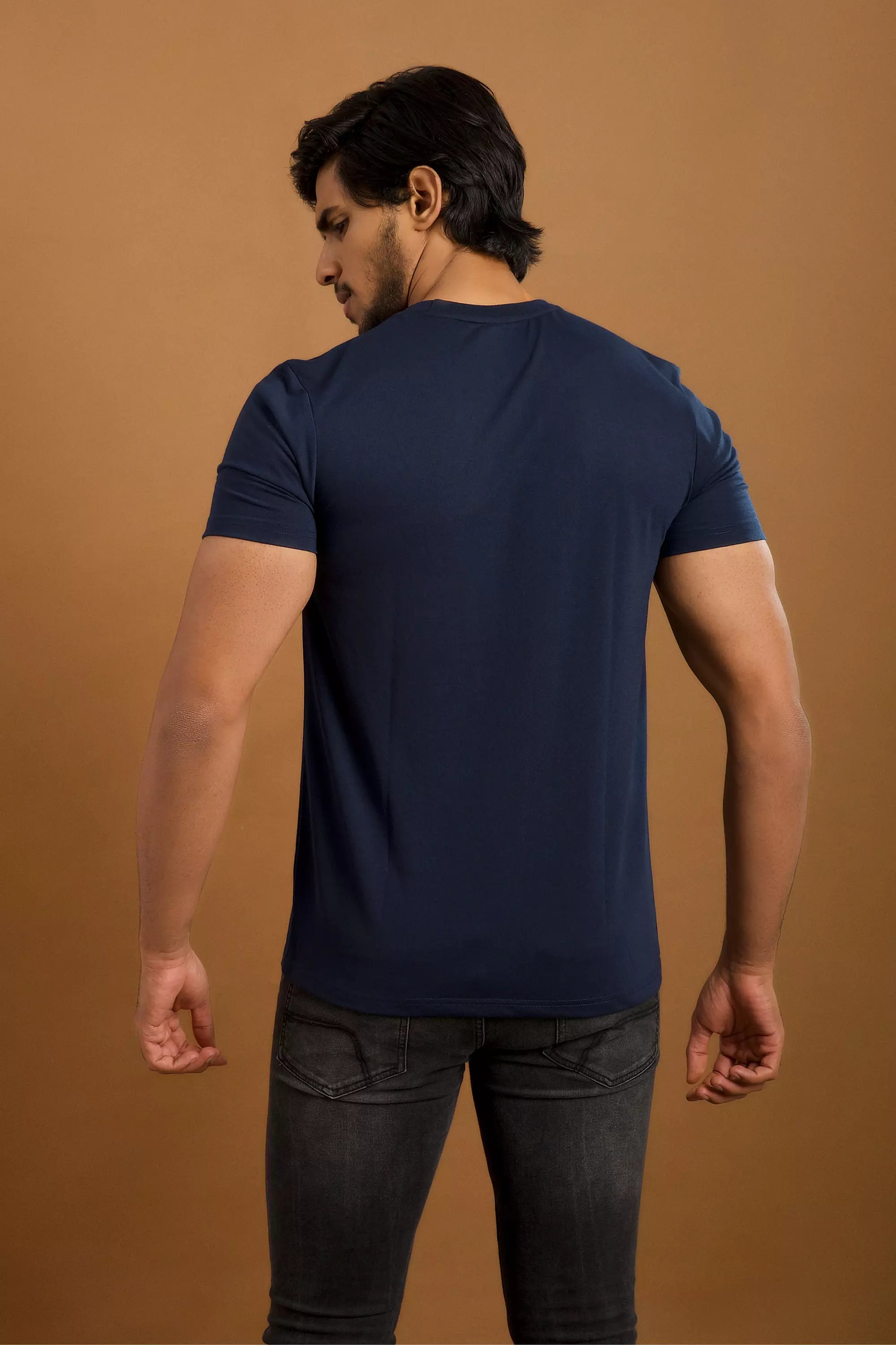 MEN'S ROUND NECK