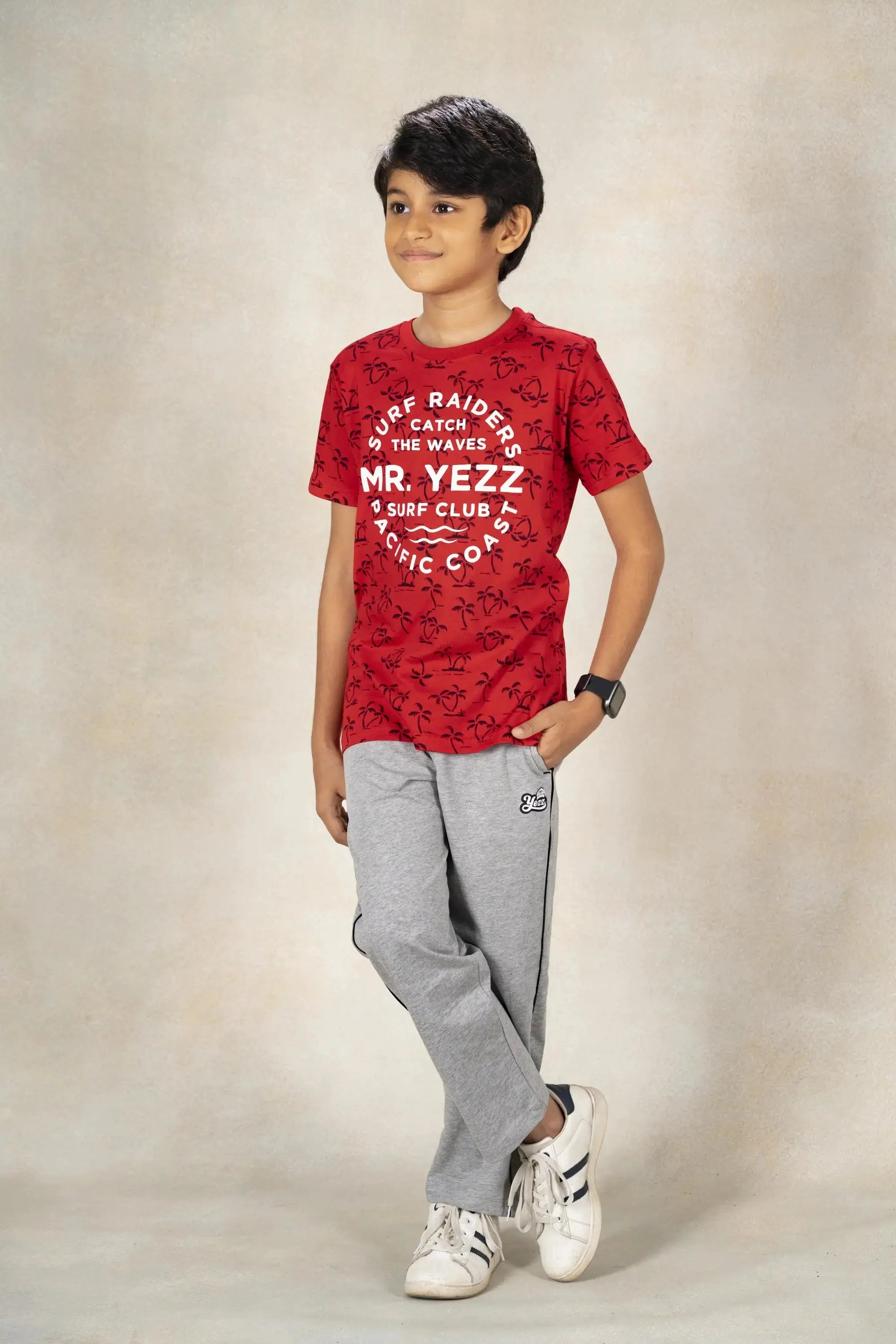 boys red tshirt