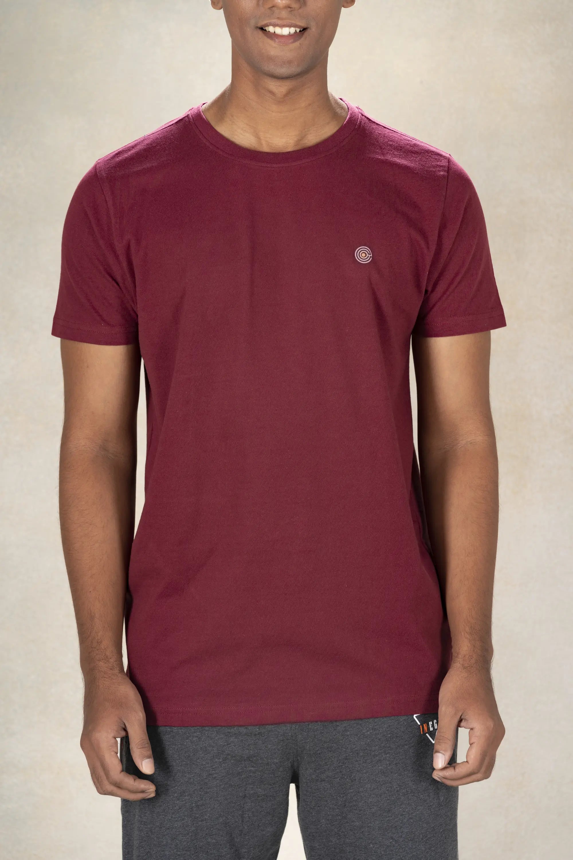 Men's Round Neck T-Shirt Inego #color_Maroon