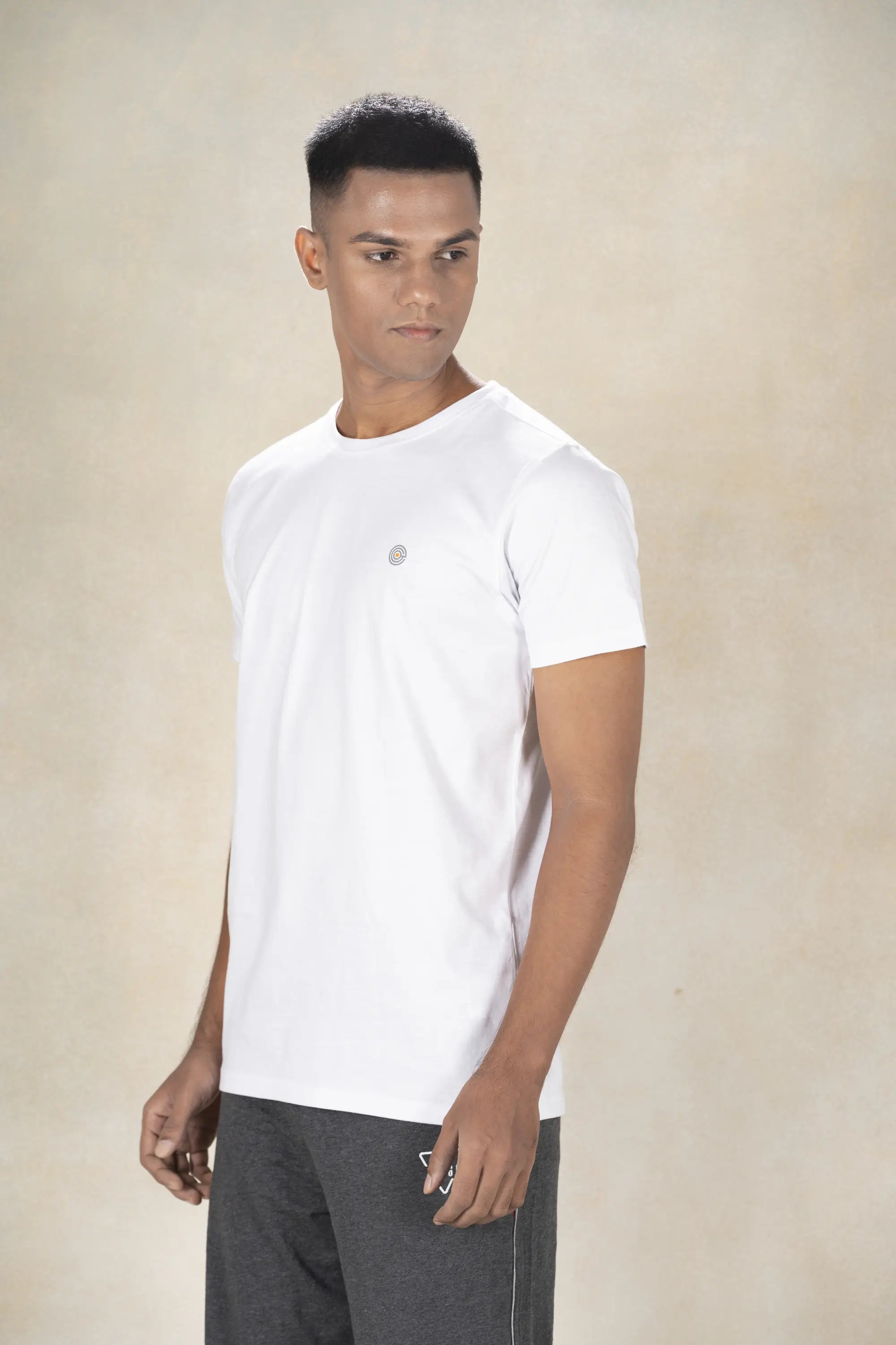 Men's Round Neck T-Shirt Inego #color_White