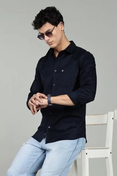 Men’s Solid Cotton-Rich Long Sleeve Shirt – Dark Navy