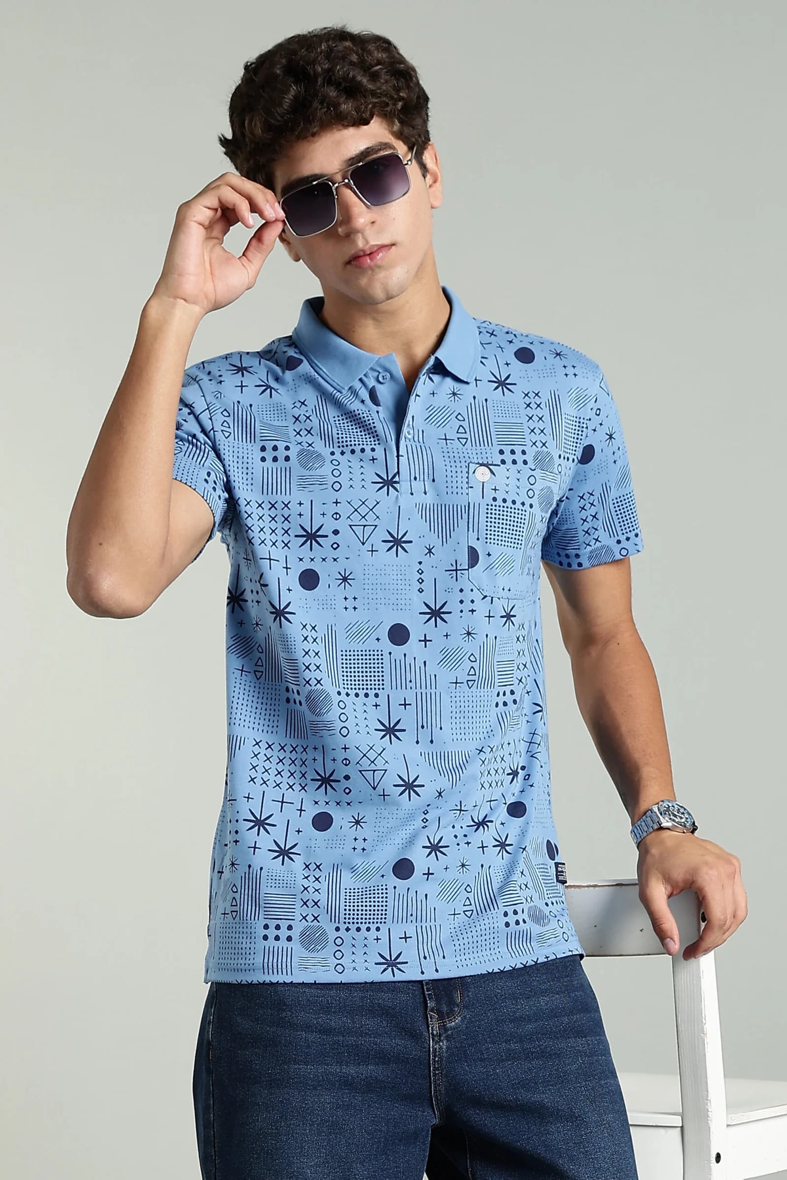 Men’s Cotton-Rich AOP Polo T-Shirt with Contrast HD Logo – White & Blue