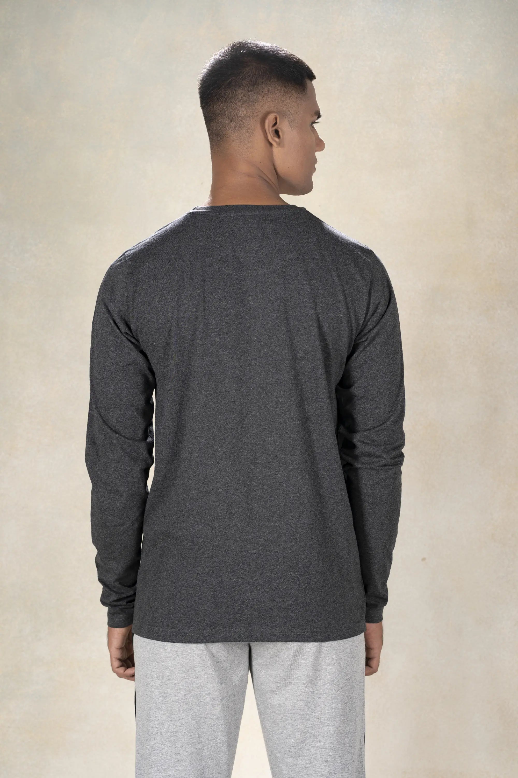 Mens Round Neck T-Shirt Inego #color_Charcoal
