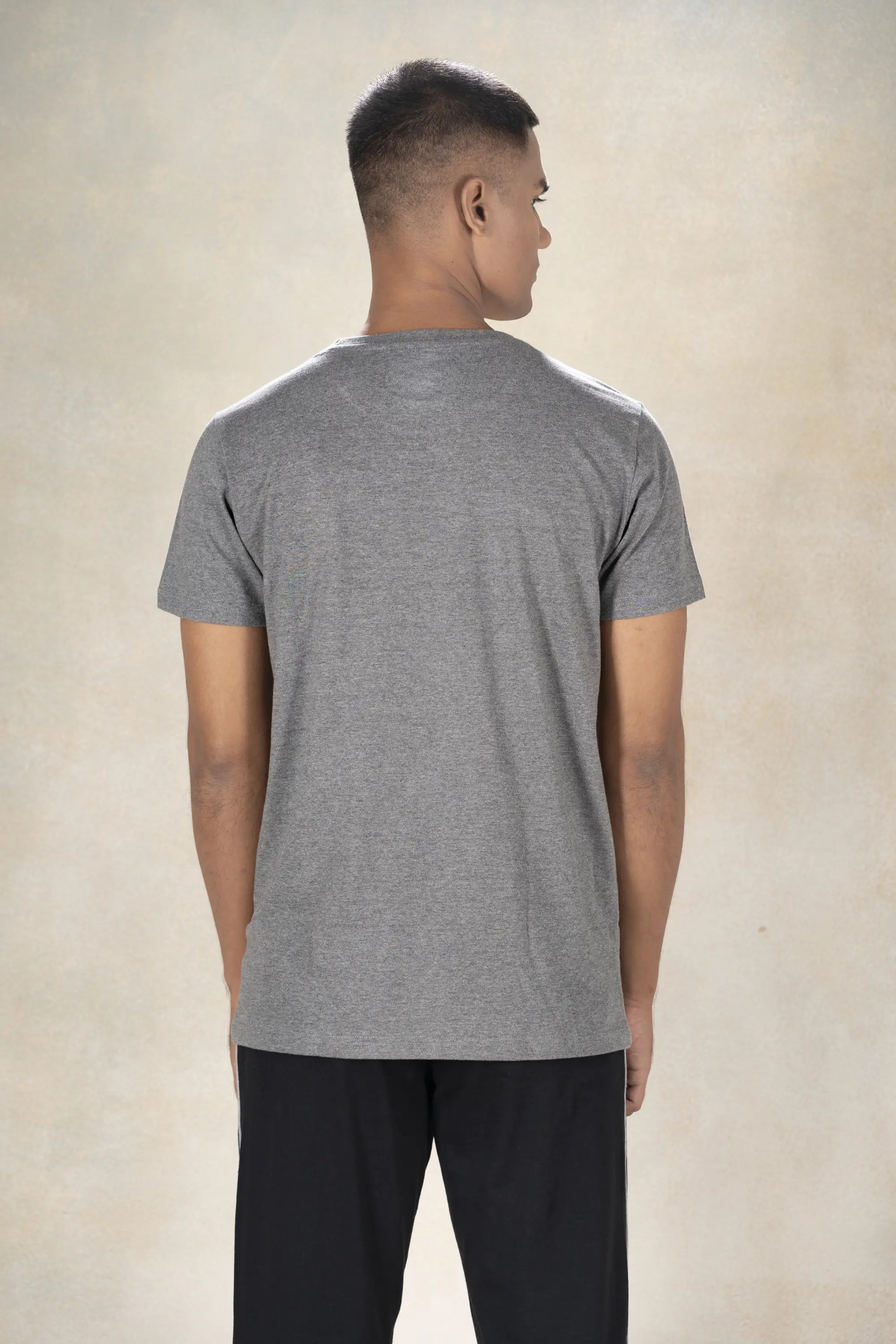 Men's Round Neck T-Shirt Inego #color_Charcoal
